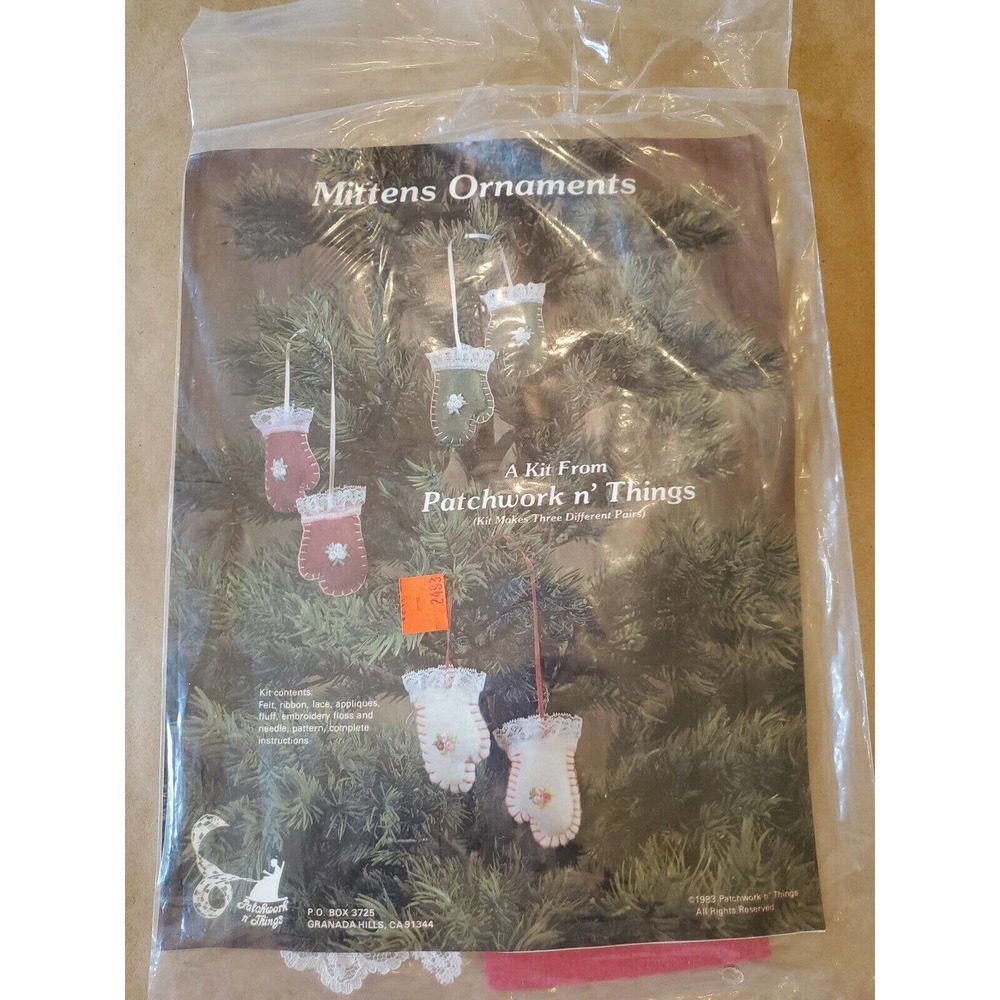 Patchwork N' Things Mittens Ornament Kit Vintage